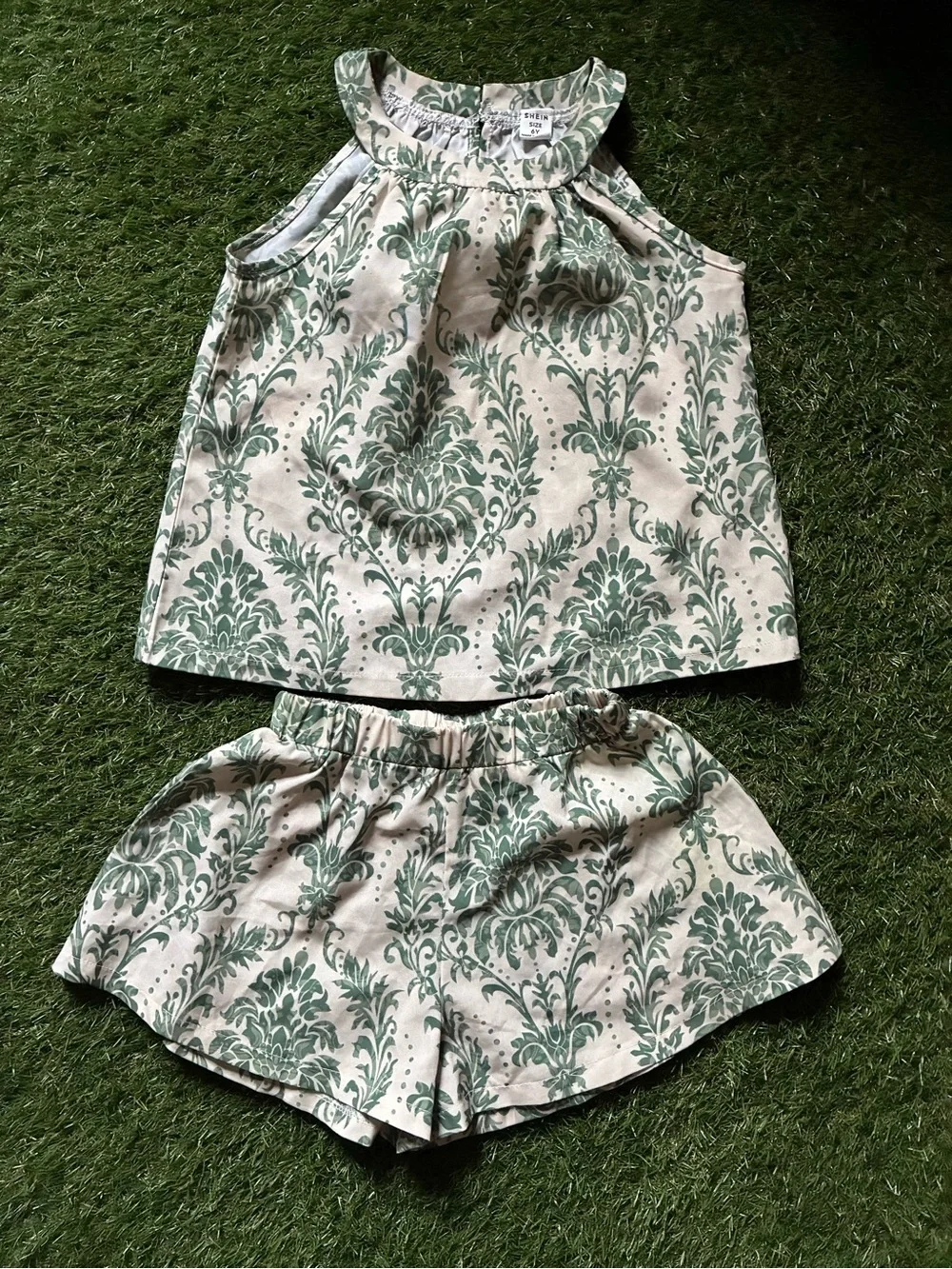 SHEIN Green Damask & Multicolor Floral Kids Matching Sets